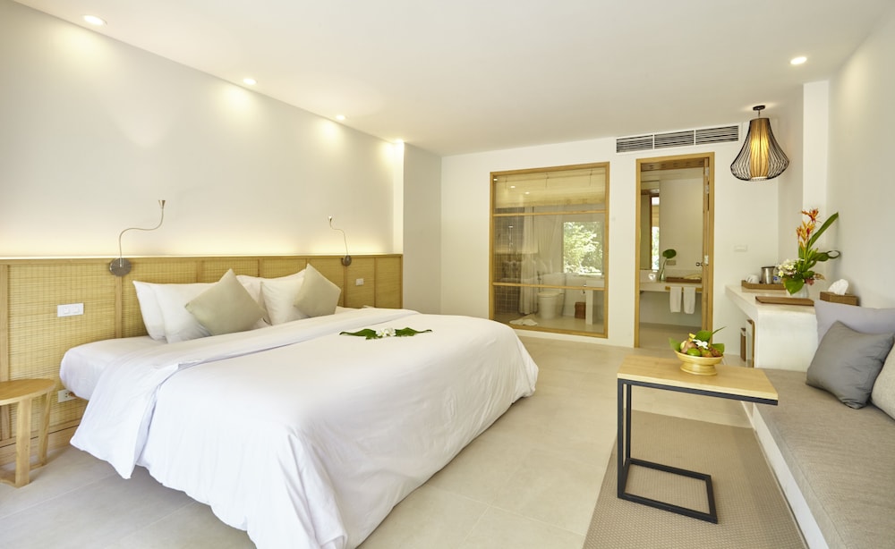 Paradise Beach Resort 13/42