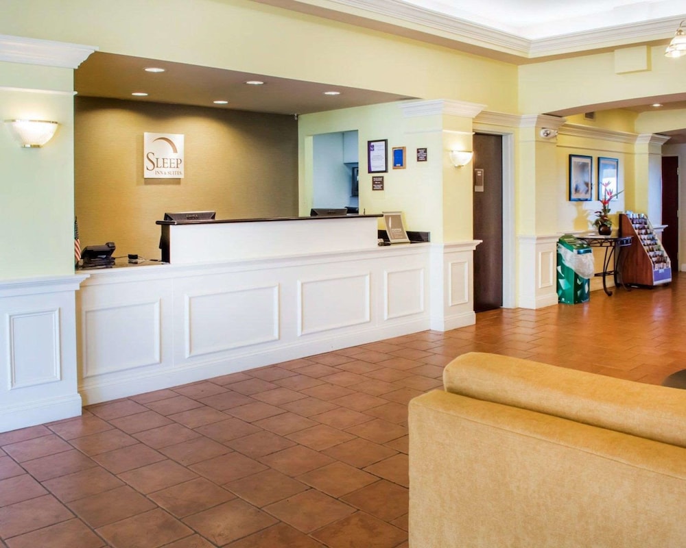 Wingate by Wyndham Dublin Near Claytor Lake State Park 5/38