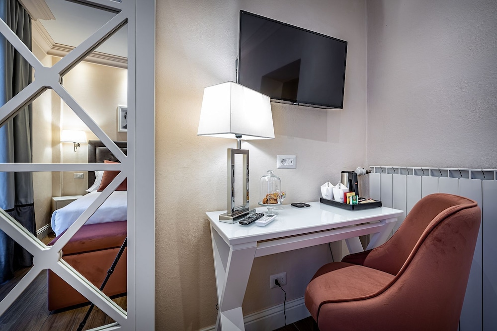 Hotel Ungherese 49/50