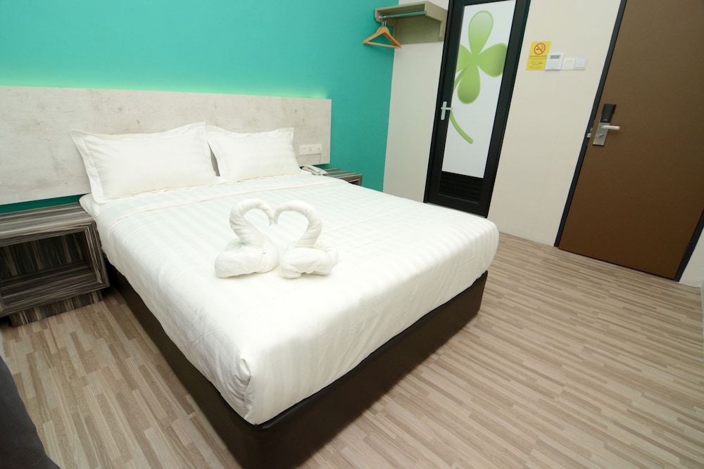 Eco Garden Hotel 26/36