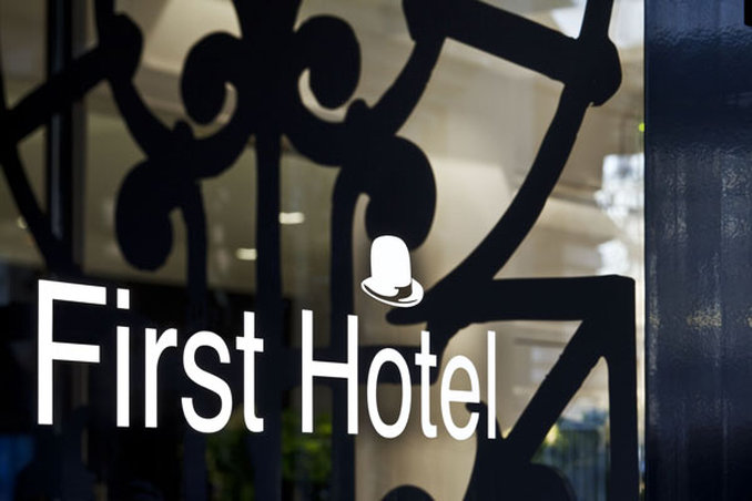 FIRST HOTEL PARIS TOUR EIFFEL 27/48