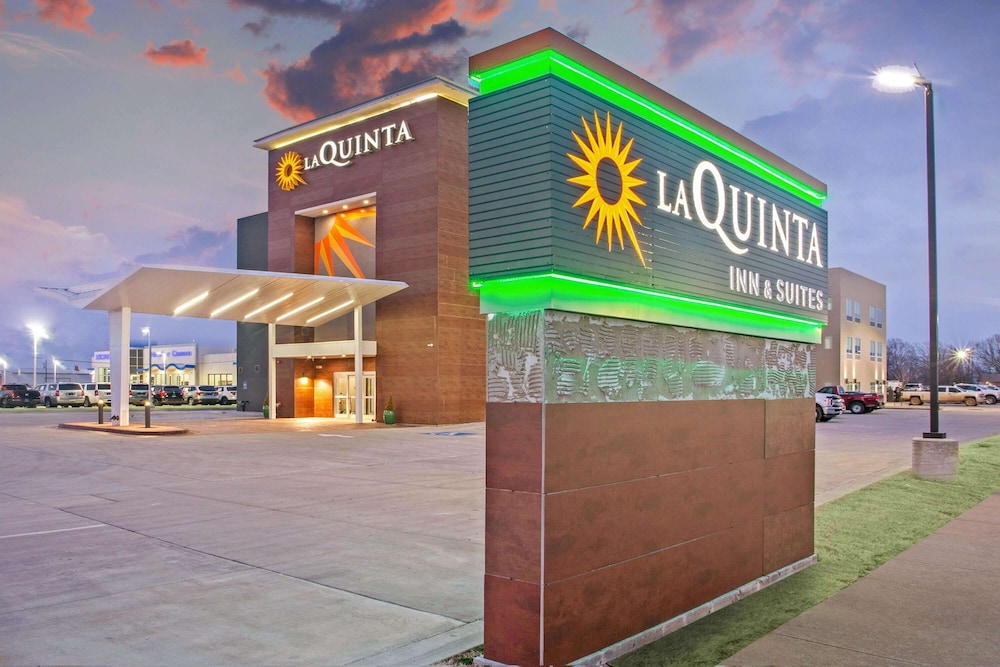 La Quinta Inn & Suites By Wyndham Ponca City 5/45