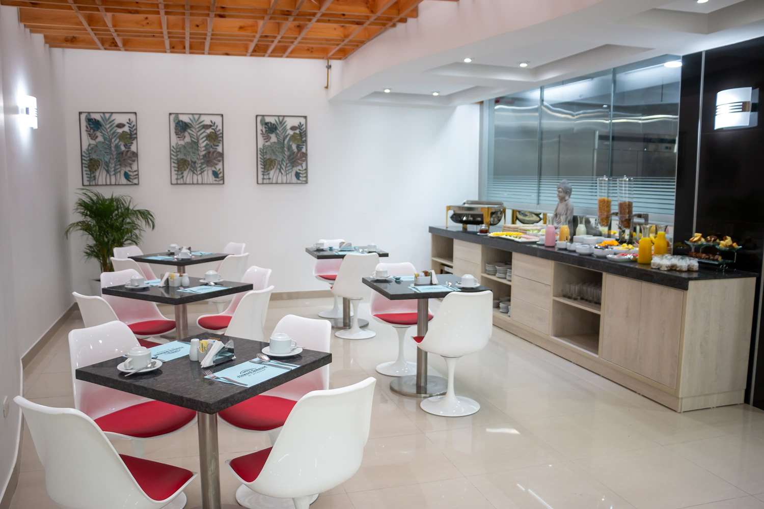 Howard Johnson by Wyndham Lima Miraflores Art House 16/16