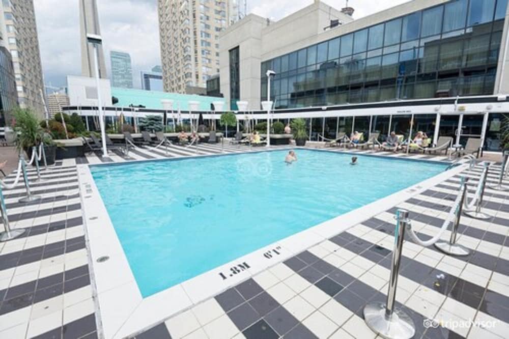 Radisson Blu Toronto Downtown 18/38