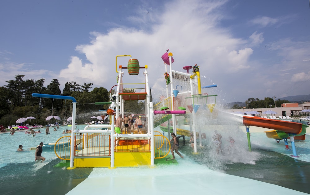 Sisan Family Resort 22/37