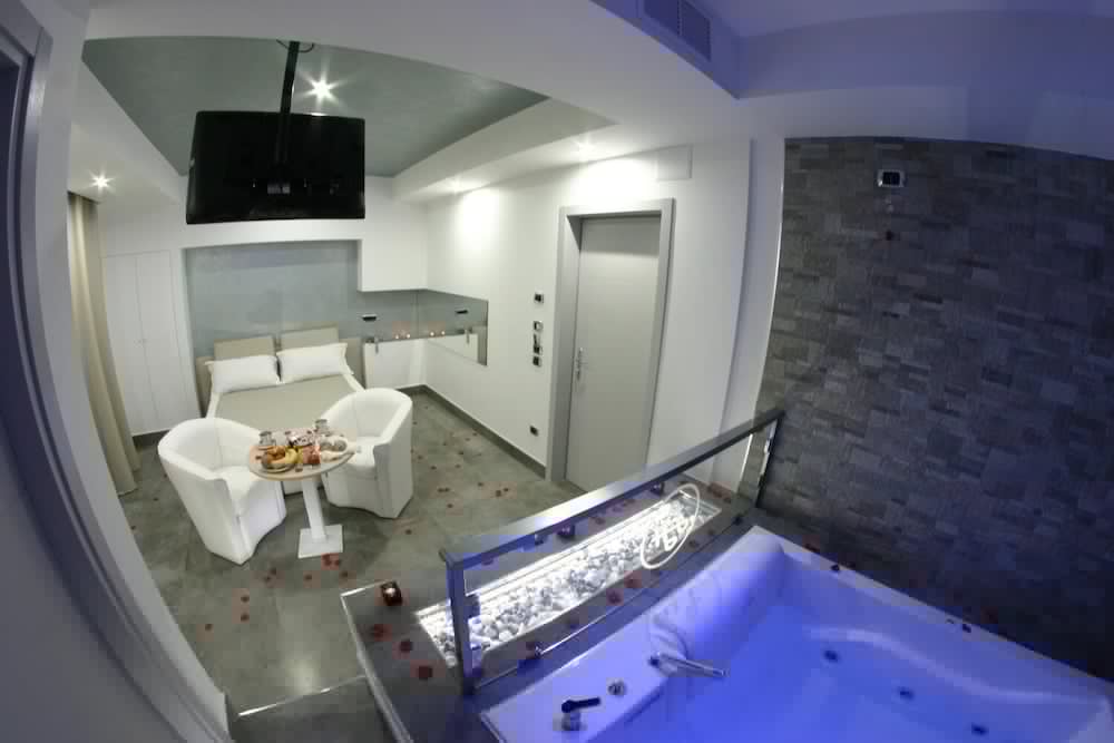 Hotel Luxor 25/28
