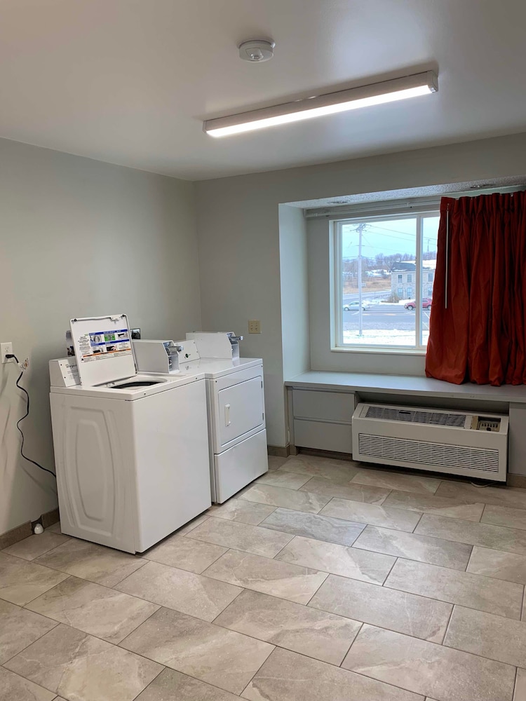 Quality Inn and Suites Watertown Fort Drum 6/50