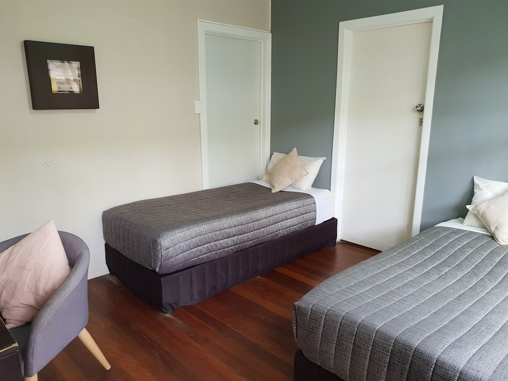 Backpackers In Paradise Hostel 18/60