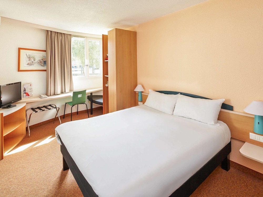 ibis Chartres Ouest Luce 17/50