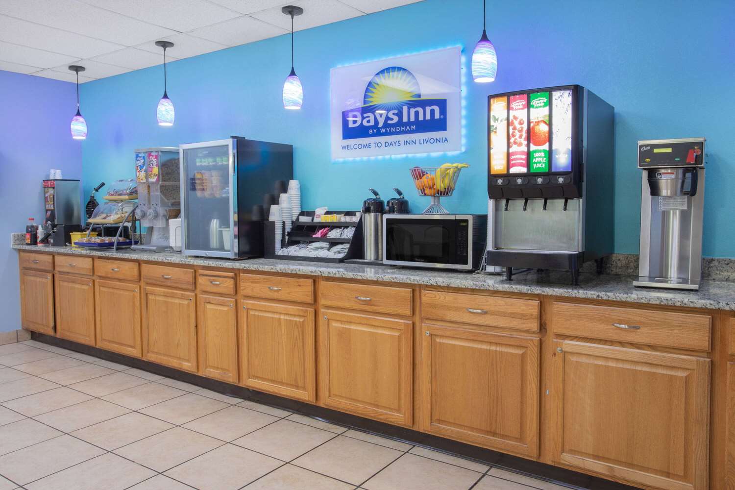 Days Inn By Wyndham Livonia - Detroit 6/59