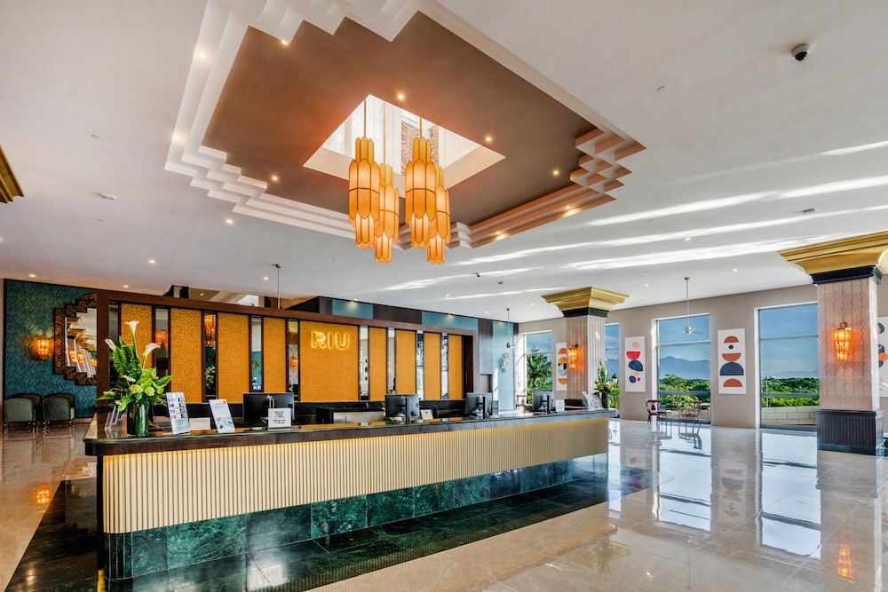 RIU Vallarta All Inclusive 5/50