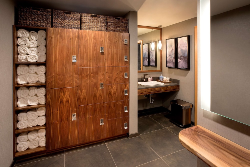 Willows Lodge 22/48