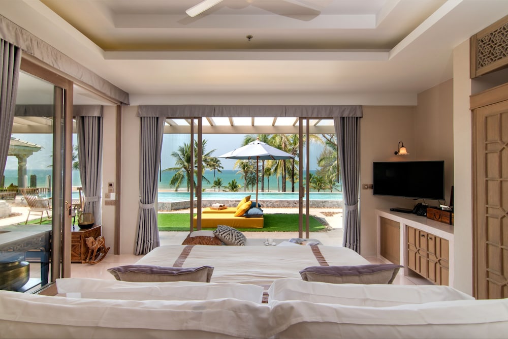 Devasom Khao Lak Beach Resort And Villas 13/33