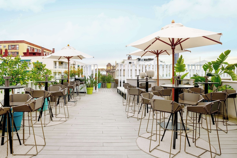 Radisson Collection Hotel, Magdalena Plaza Sevilla 60/73