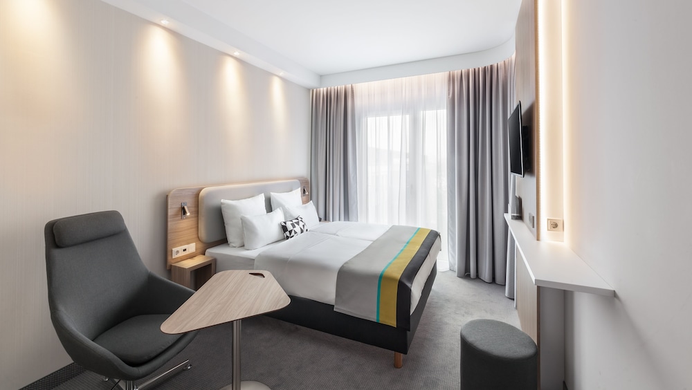Holiday Inn Express Munich - City East 14/80
