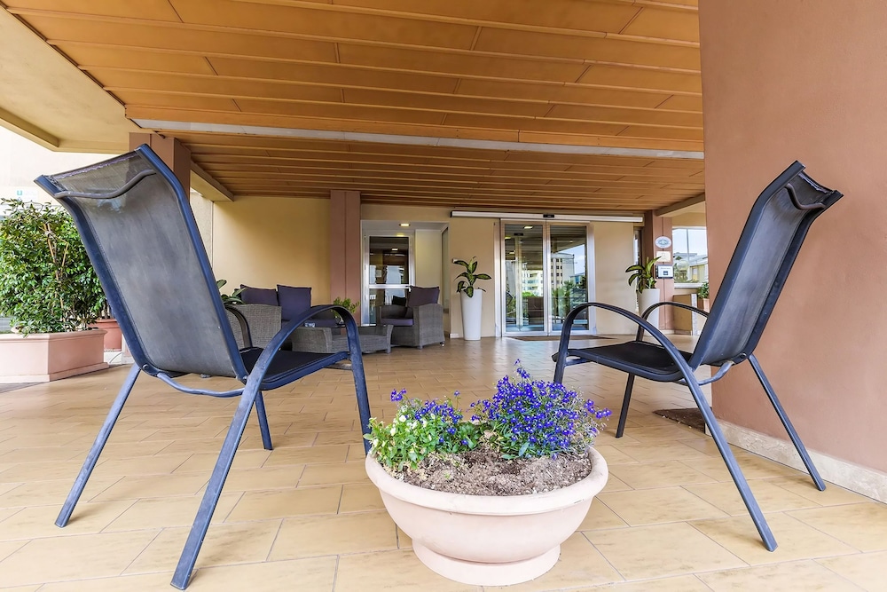 Hotel Residence Ulivi E Palme 37/71