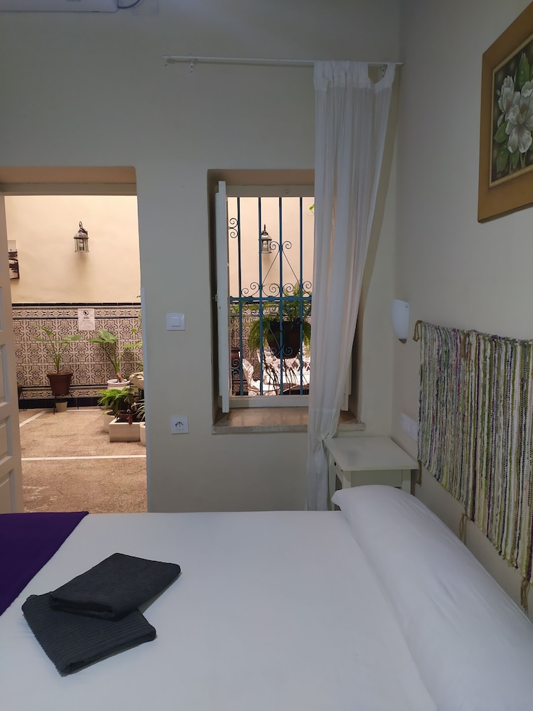 Pension Azahar 14/50