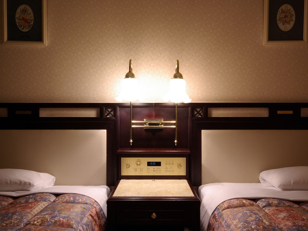 Sasebo Washington Hotel 32/65