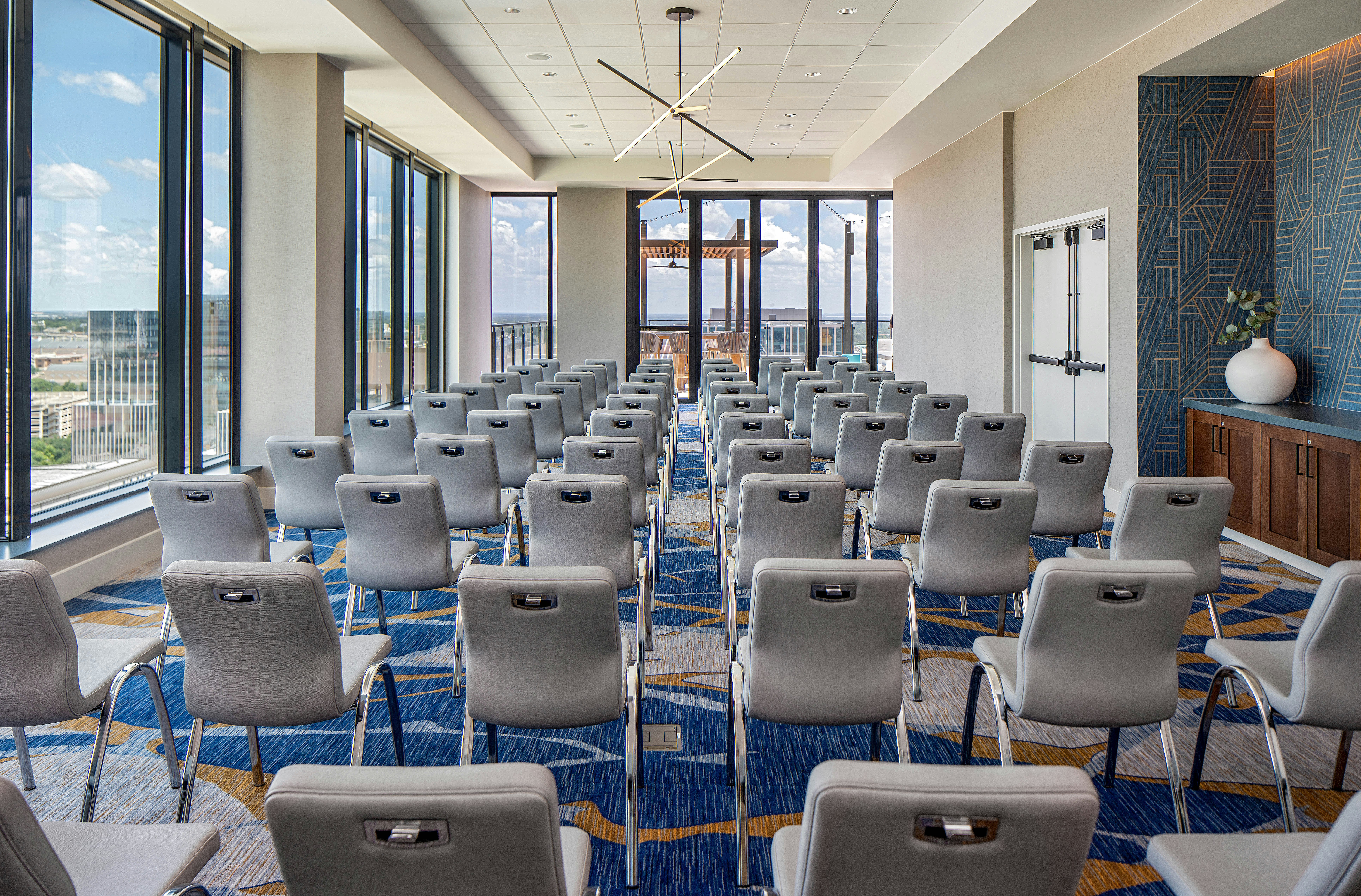 Hilton Garden Inn Austin University Capitol District 46/54