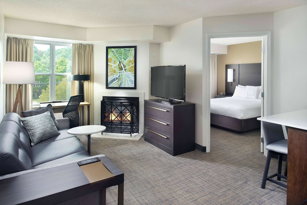Sonesta ES Suites Raleigh Cary 24/42