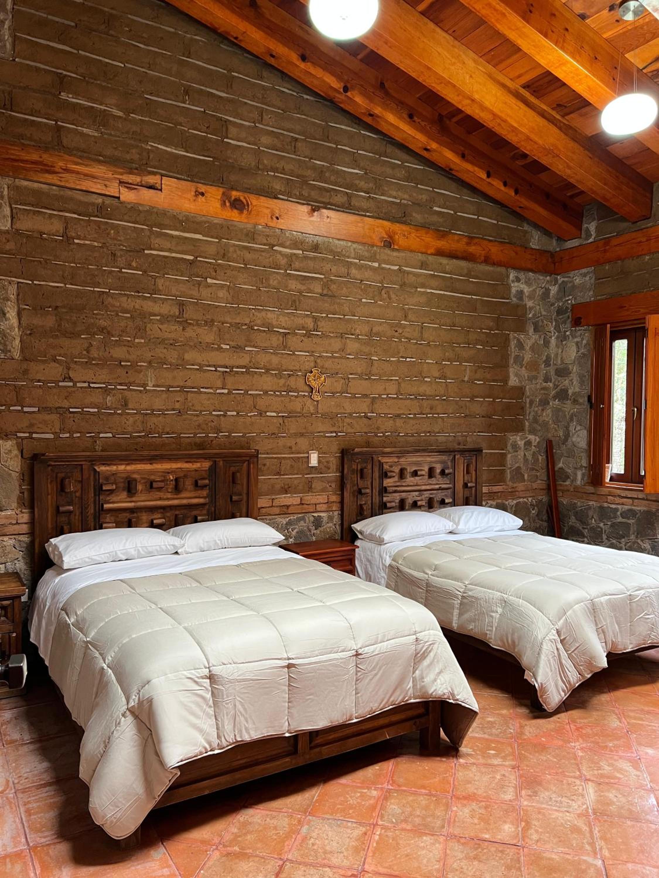 Mountain Lodge 3/13