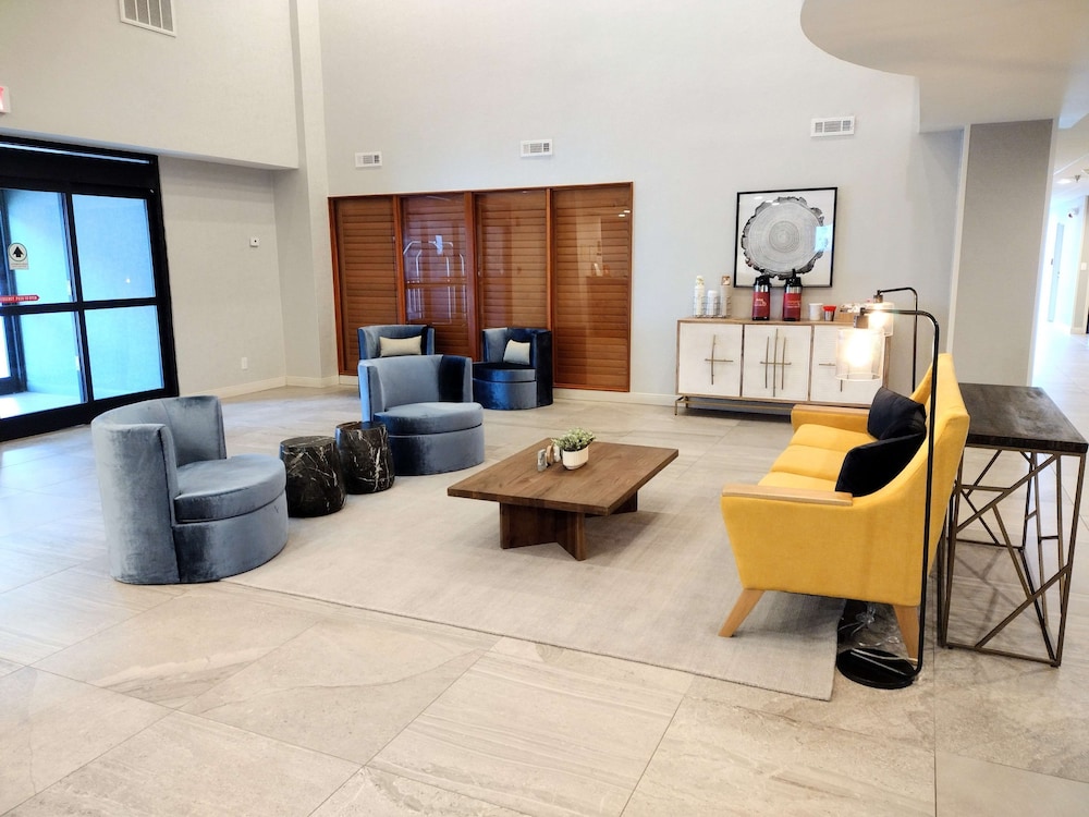 Best Western Plus Dalton Inn 23/38
