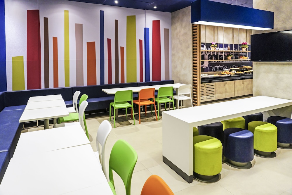 Ibis Budget Hyeres Centre Ville 3/70