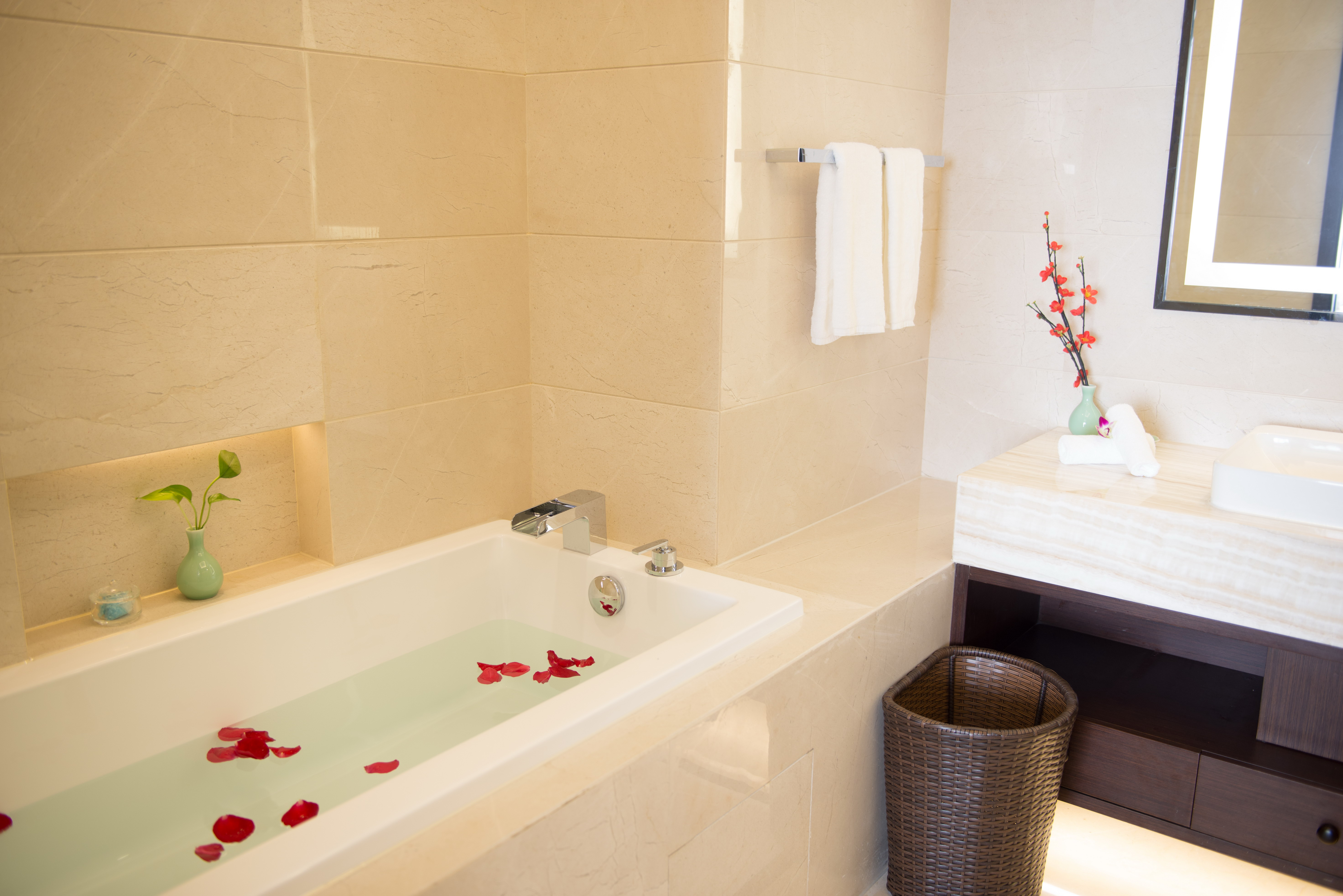 Kingdom Hotel Yiwu 51/55