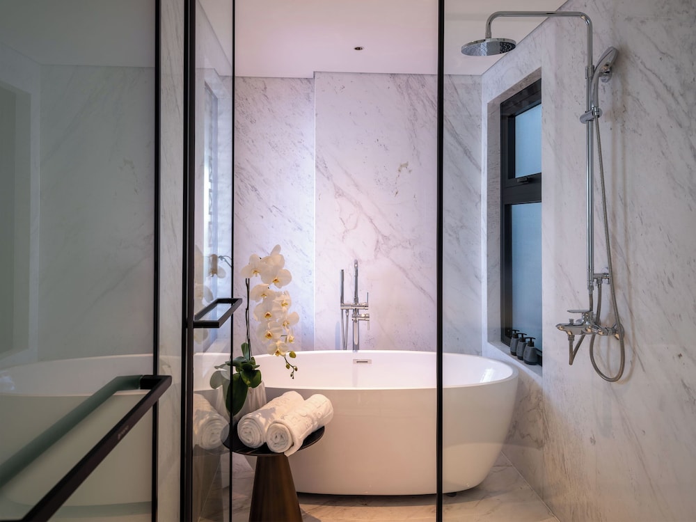 H Hotel Ha Noi 33/37