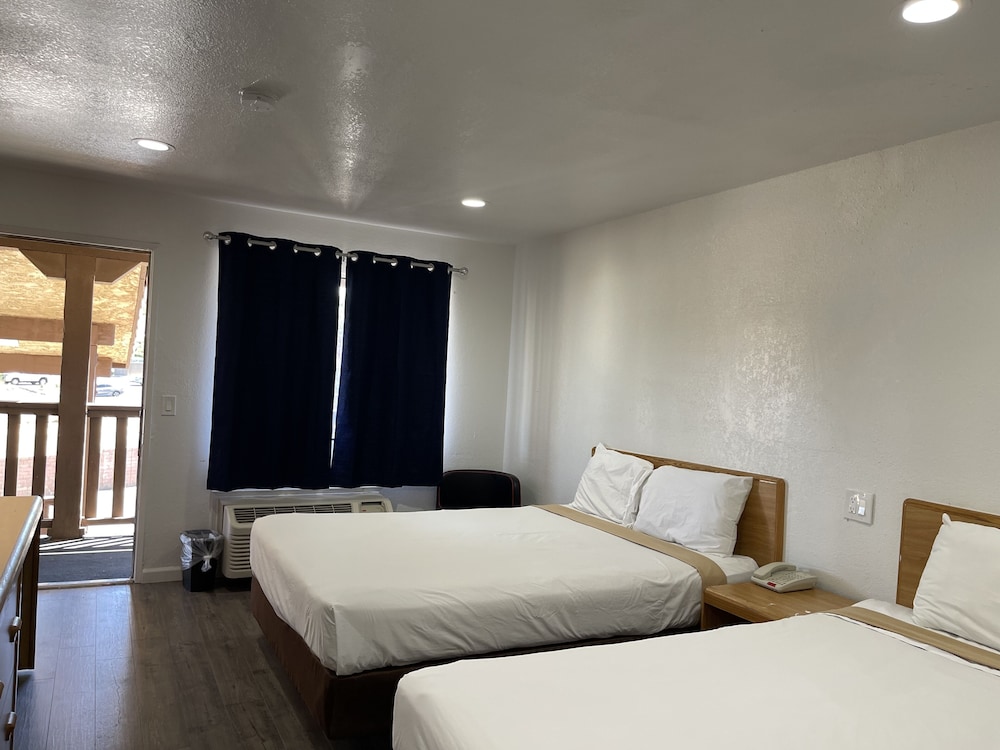 Palms Inn & Suites 12/50