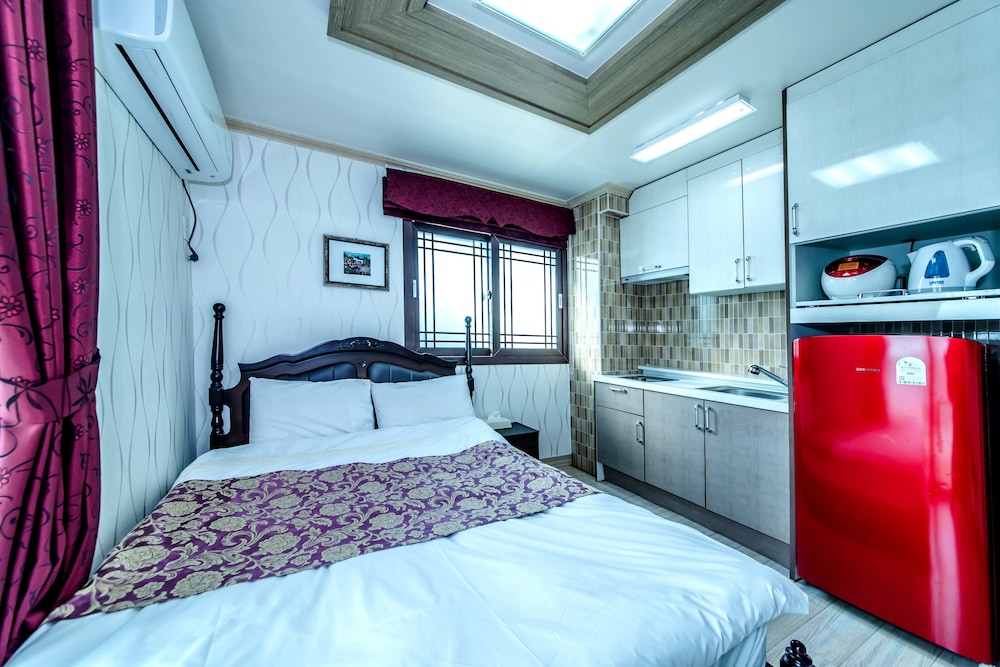 Jungmun Jejuhue Pension 9/44