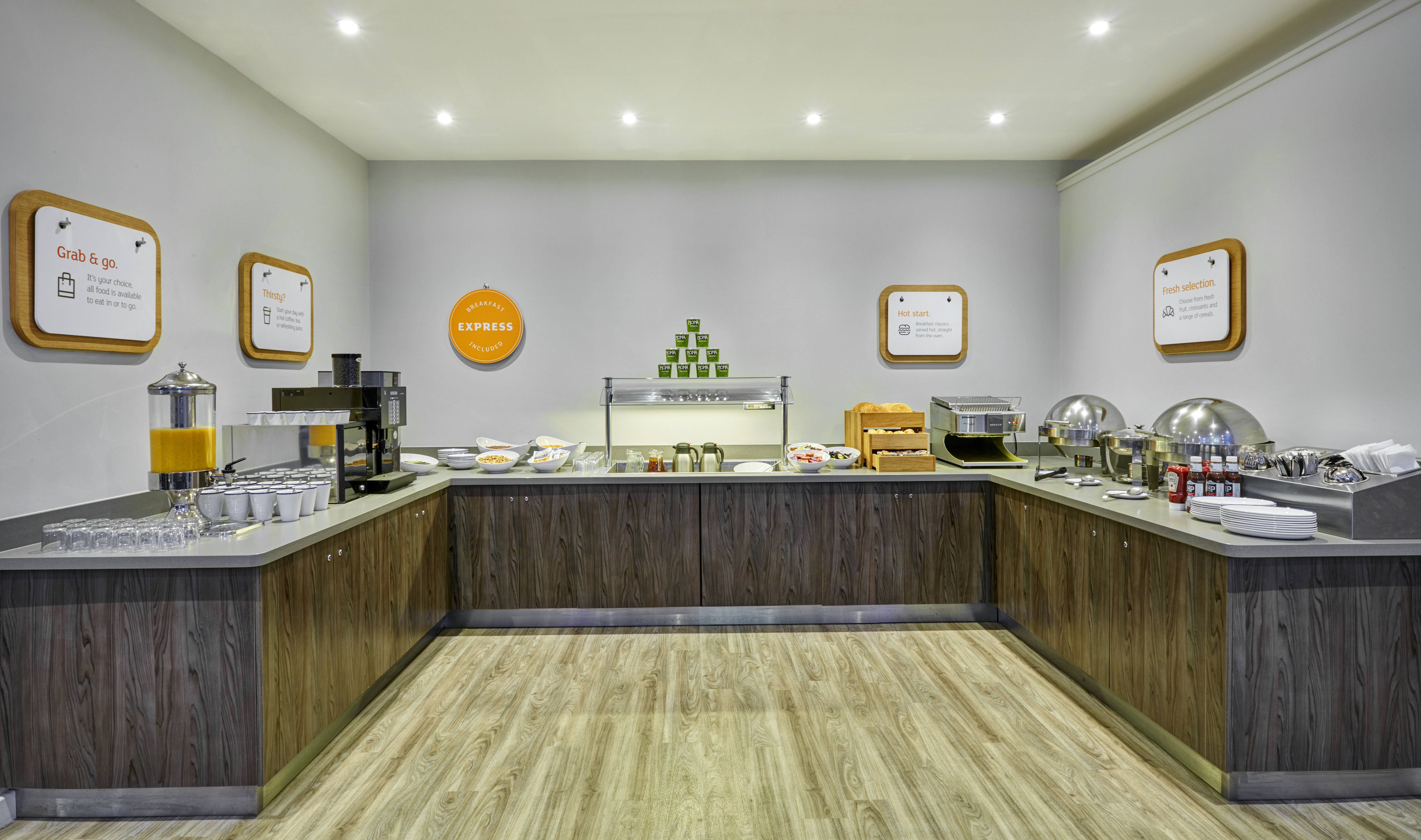 HOLIDAY INN EXPRESS GRIMSBY 14/35