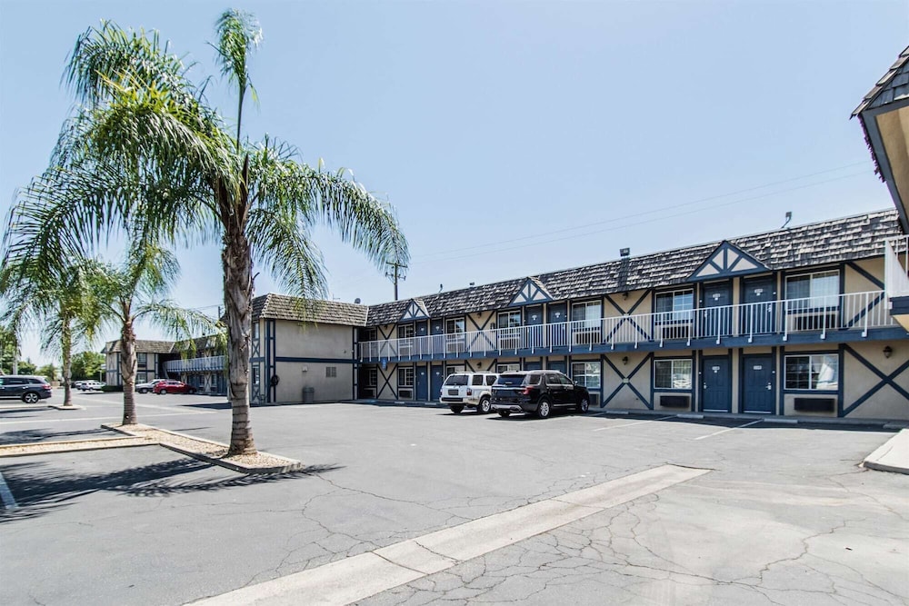 Motel6 Kingsburg, CA 44/47