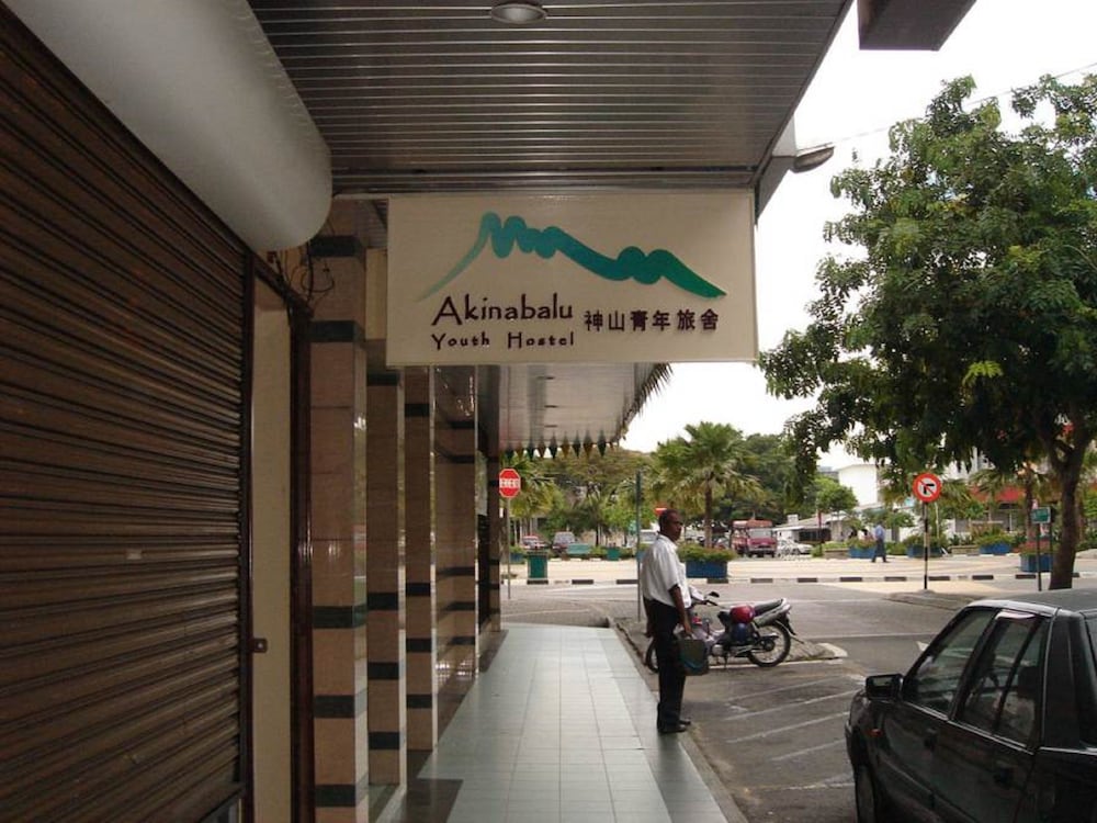 Akinabalu Youth Hostel 52/56