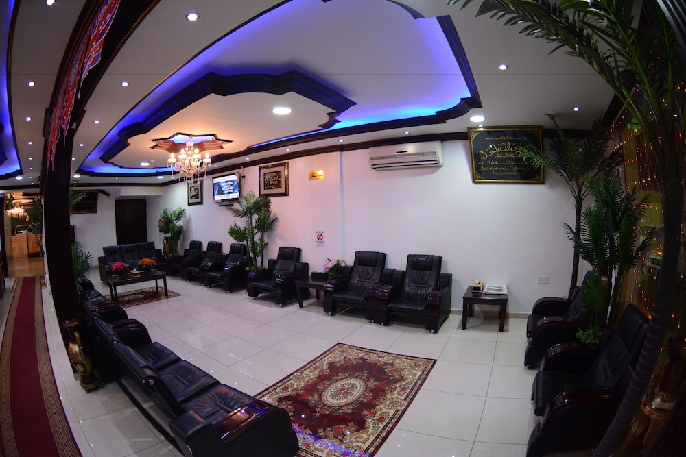 Al Eairy Furnished Apartments Dammam 3 35/40