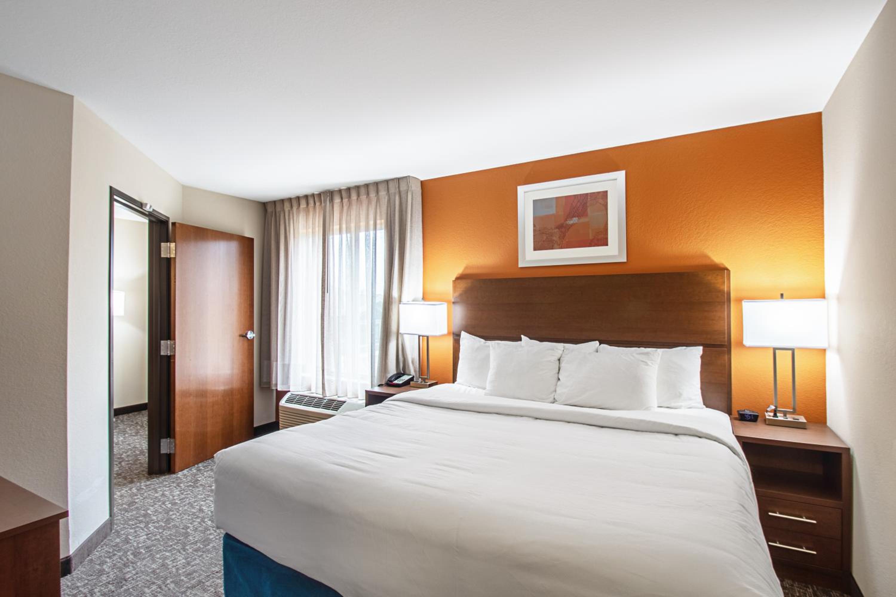 Deluxe, Suite, King Bed