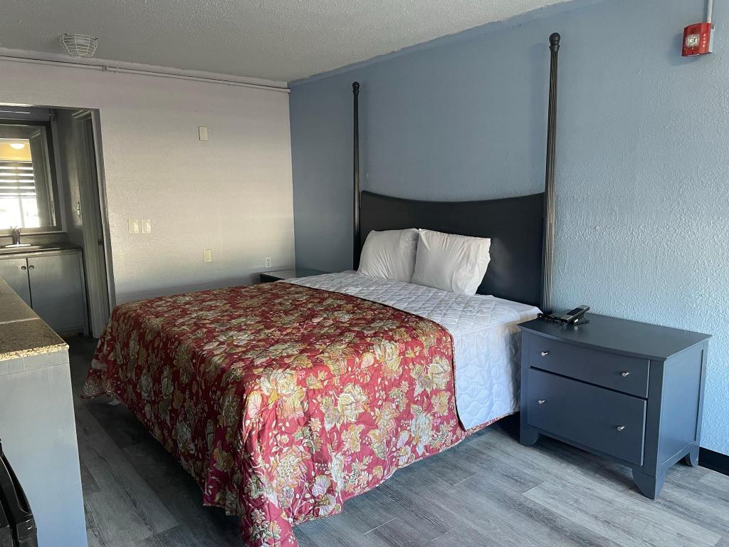 Budgetel Inn and Suites 5/20