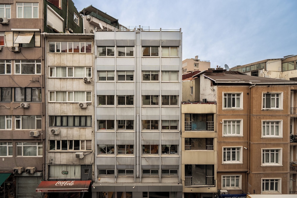 Cihangir Palace Hotel 5/69