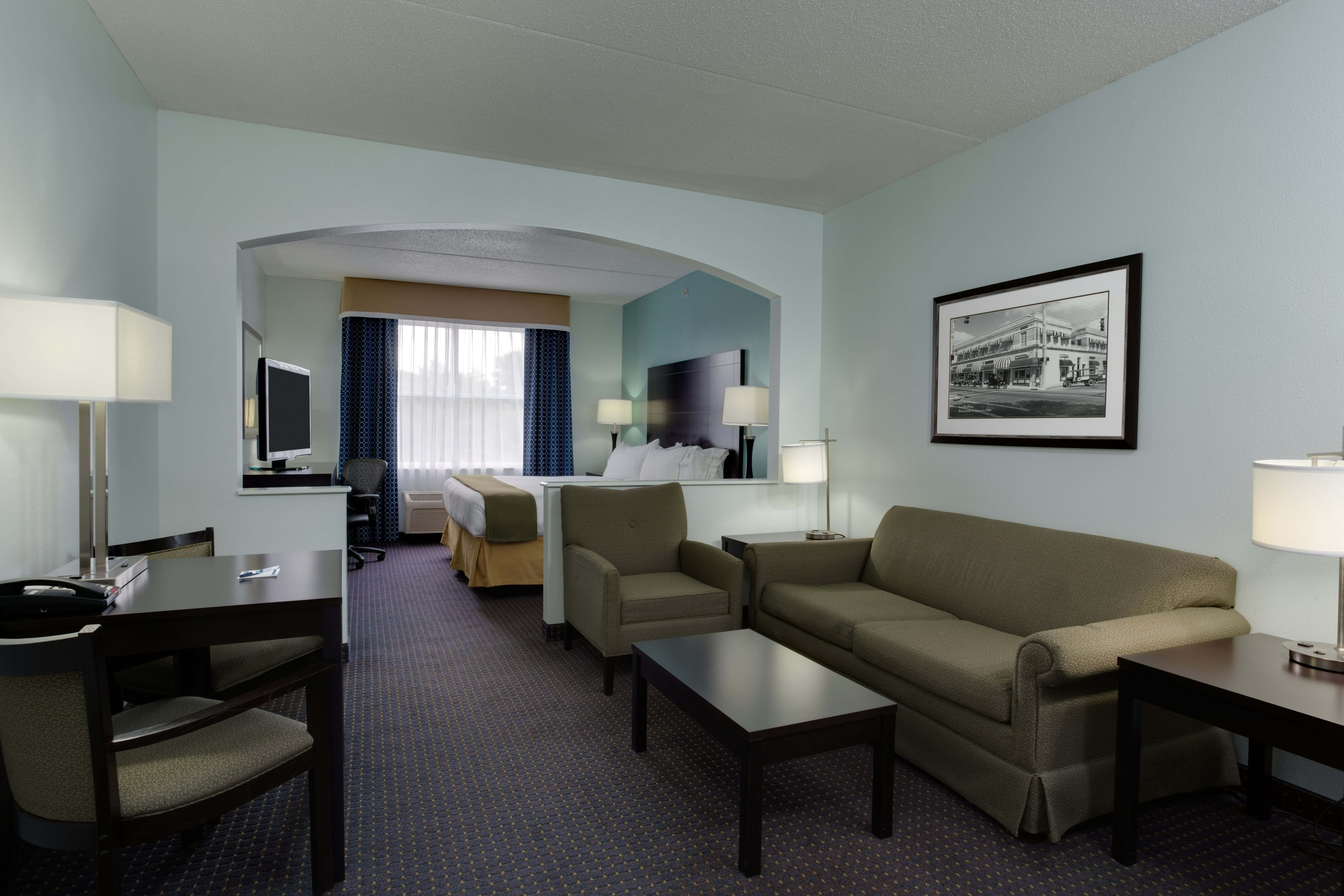 Holiday Inn Express Hotel Suites Plant City 40/70