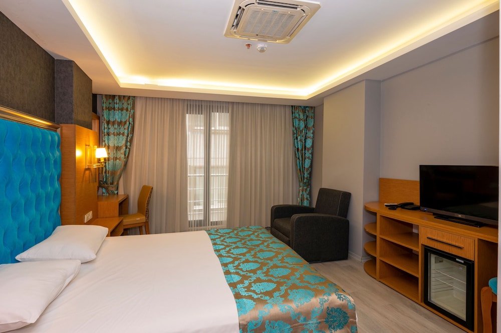 Grand Palace Hotel 18/50
