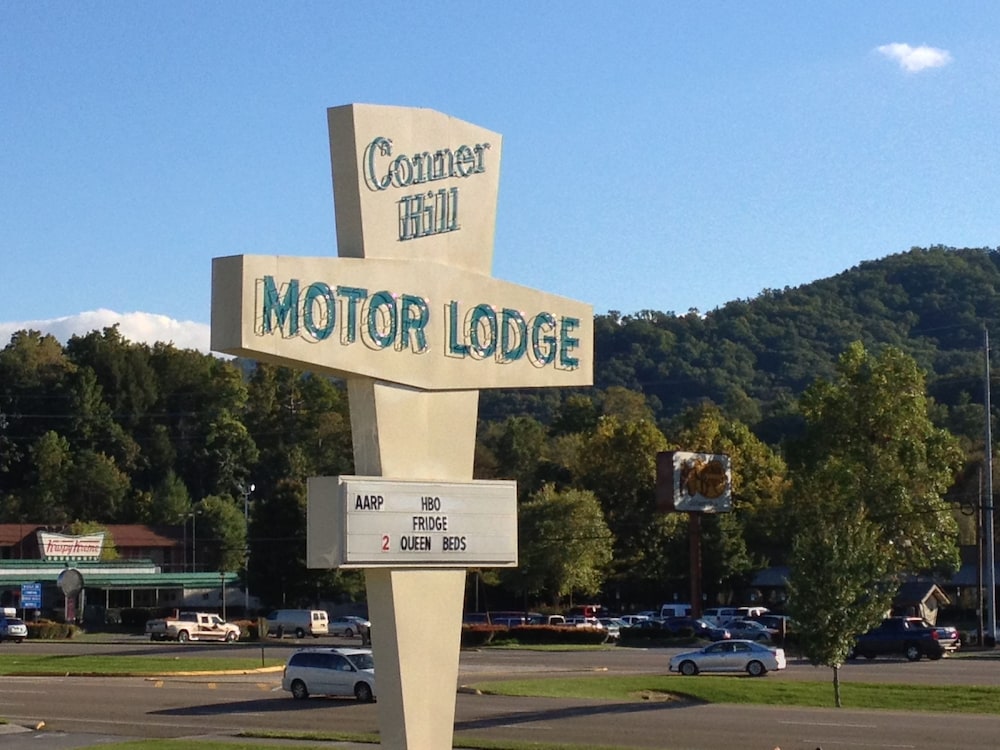 Conner Hill Motor Lodge 3/29