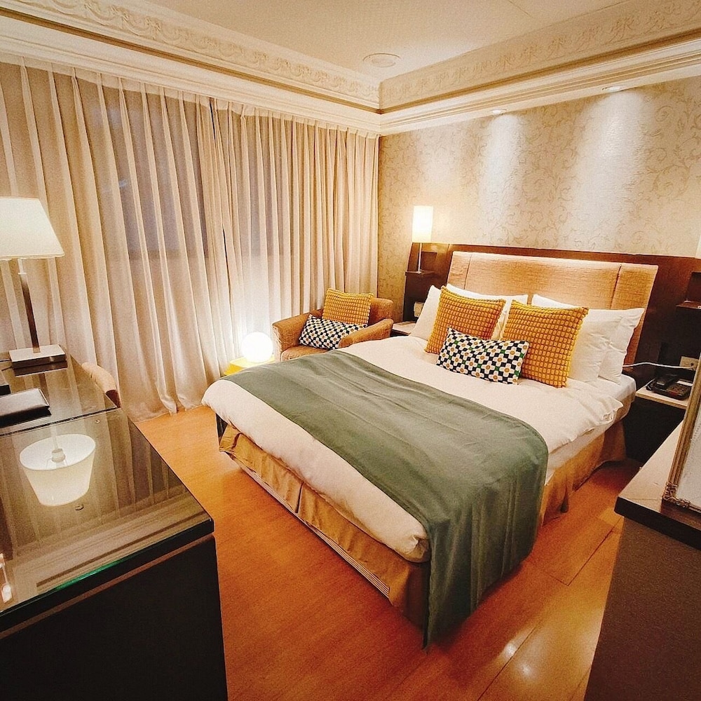Deja Vu Hotel 15/59