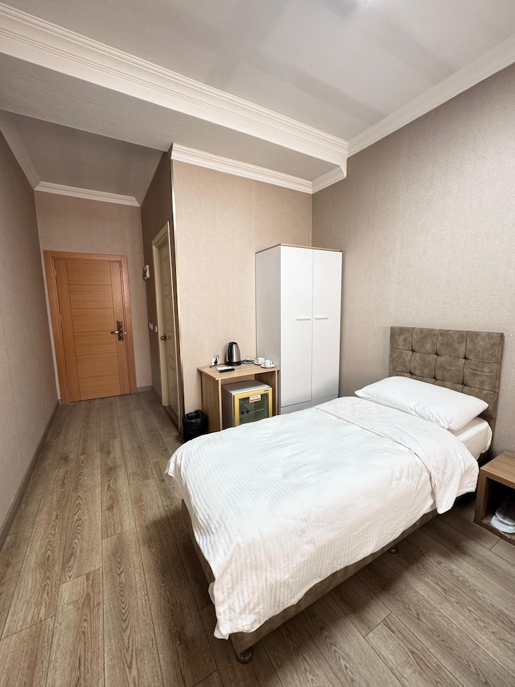 Lounge Boutique Hotel 15/50