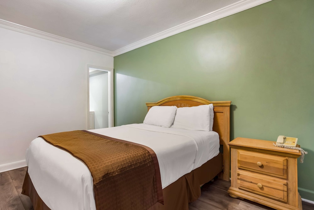 Americas Best Value Inn Historic Clewiston Inn 26/56