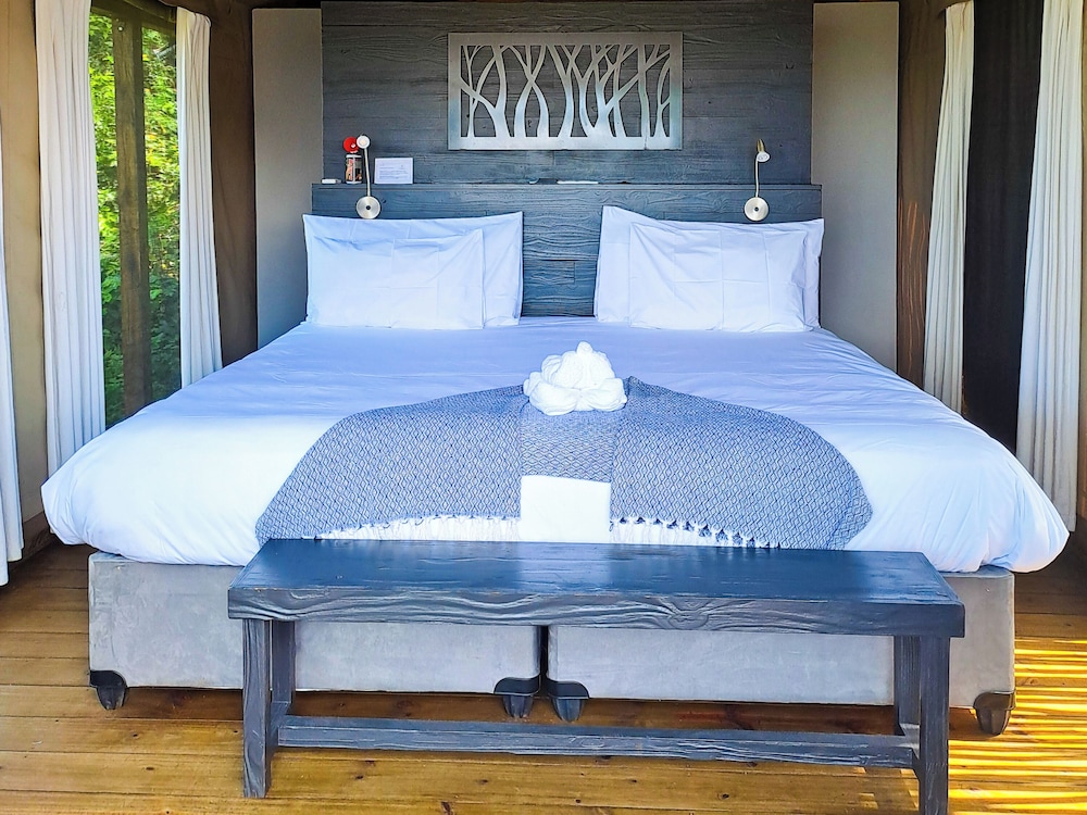Ndhula Luxury Tented Lodge 13/48