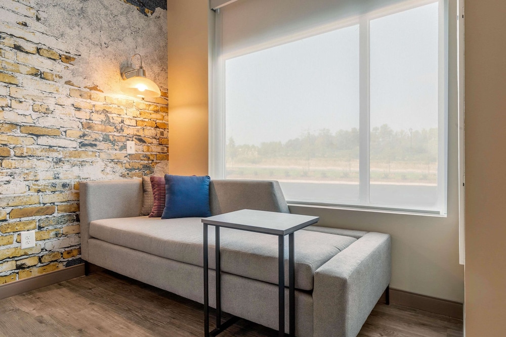Cambria Hotel Fort Mill 38/50