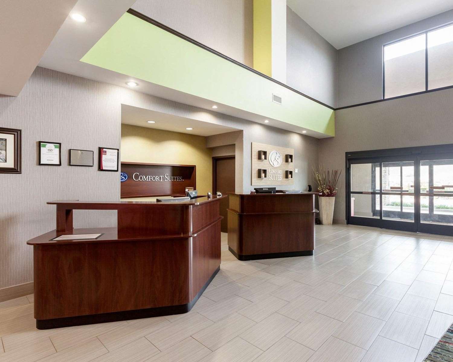 Comfort Suites Greenville 5/42