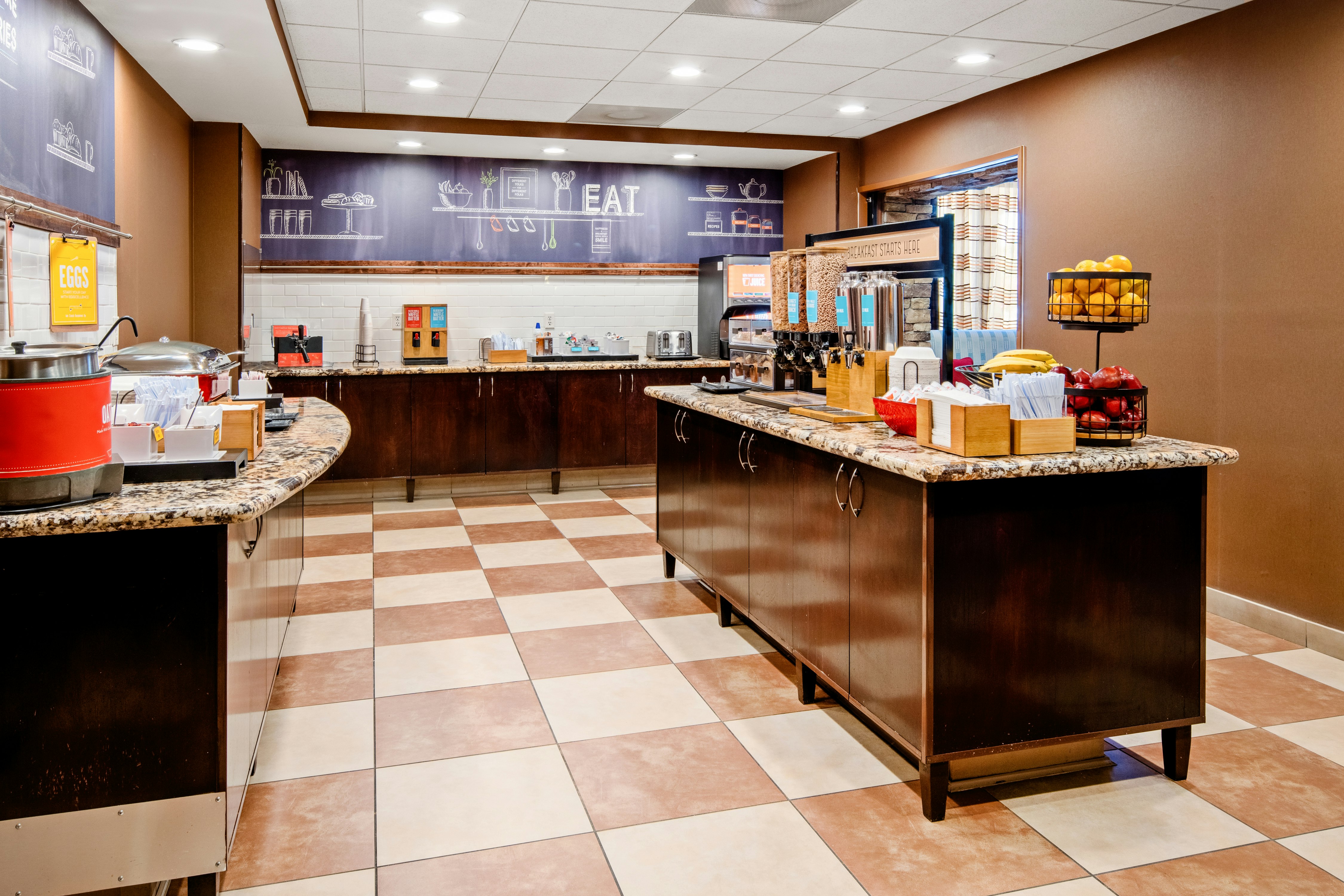 Hampton Inn and Suites-Bakersfield/Hwy 58, CA 6/51