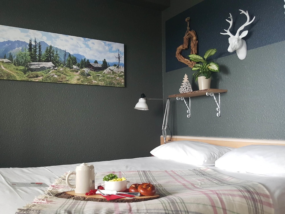 Ibis Muenchen Parkstadt Schwabing 11/70
