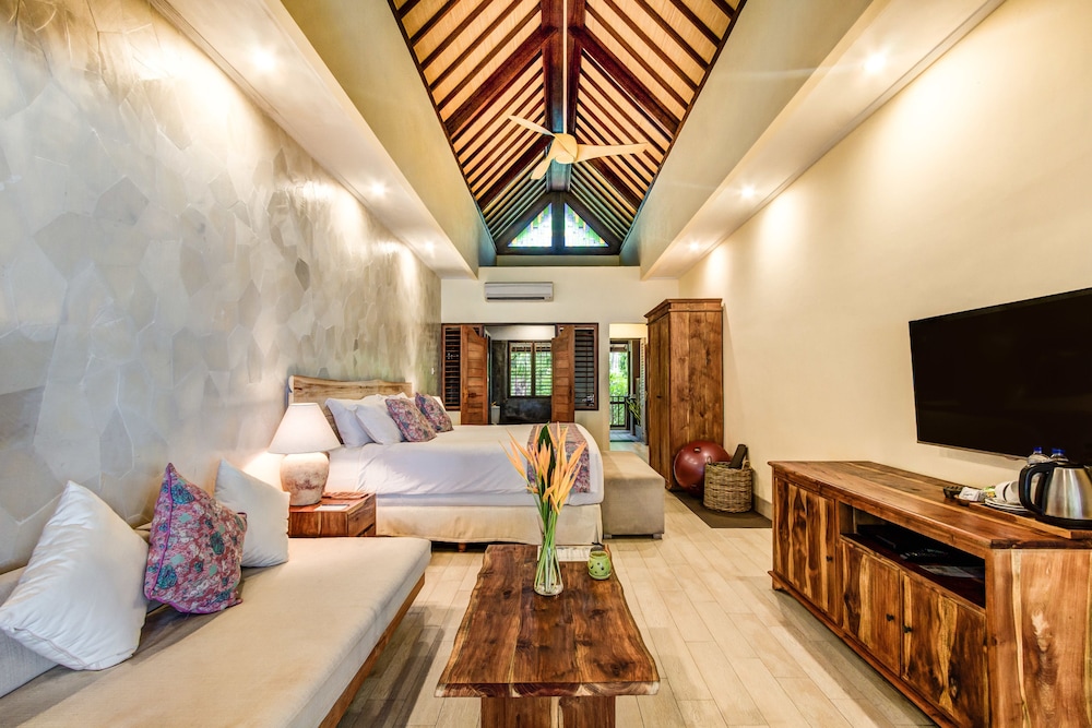 Bombora Medewi Wavelodge 42/66
